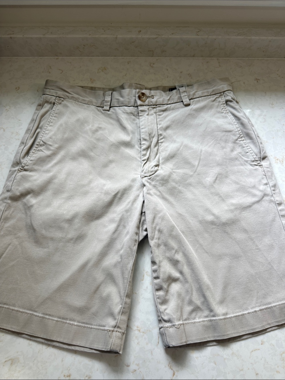 Vineyard Vines Men's Beige Flat Front Shorts